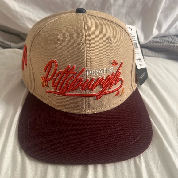 Pittsburgh Pirates autumn themed hat. NWT - Picture 1 of 4